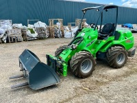 AVANT 760i 4WD ARTICULATED LOADER - 3