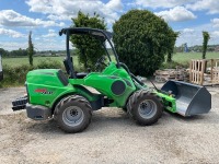 AVANT 760i 4WD ARTICULATED LOADER - 9
