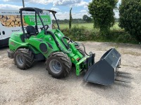 AVANT 760i 4WD ARTICULATED LOADER - 10
