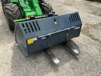 AVANT 760i 4WD ARTICULATED LOADER - 12