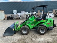 AVANT 640 4WD ARTICULATED LOADER - 4