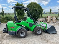 AVANT 640 4WD ARTICULATED LOADER - 9