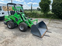 AVANT 640 4WD ARTICULATED LOADER - 11