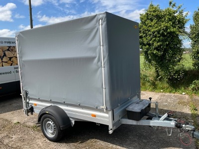 UNUSED HUMBAUR 8.6ft x 4.6ft 1300KGS SINGLE AXLE BOX TRAILER