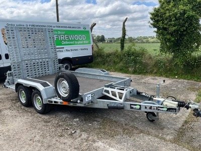 UNUSED TOWMATE 10.4ft x 5.10ft 3500KGS TWIN AXLE PLANT TRAILER