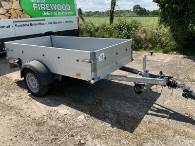 UNUSED HUMBAUR 8.5ft x 4.6ft 1300KGS SINGLE AXLE TRAILER