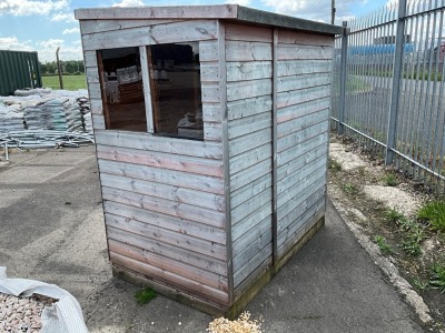 APPROX. 6ft x 4ft WOODEN PENT SHED