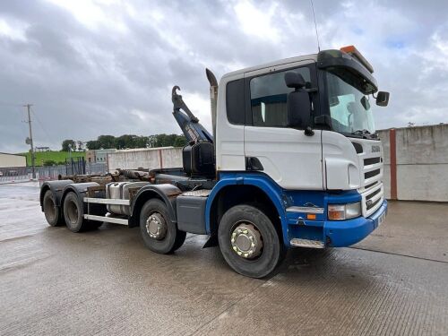 SCANIA P340 8x4 32 TON HOOK LOADER