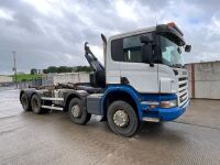 SCANIA P340 8x4 32 TON HOOK LOADER
