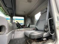SCANIA P340 8x4 32 TON HOOK LOADER - 7