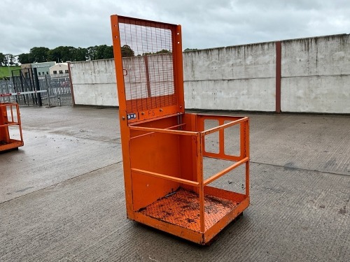 APPROX. 3ft x 3ft INVICTA MAN BASKET SAFETY CAGE