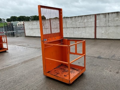 APPROX. 3ft x 3ft INVICTA MAN BASKET SAFETY CAGE