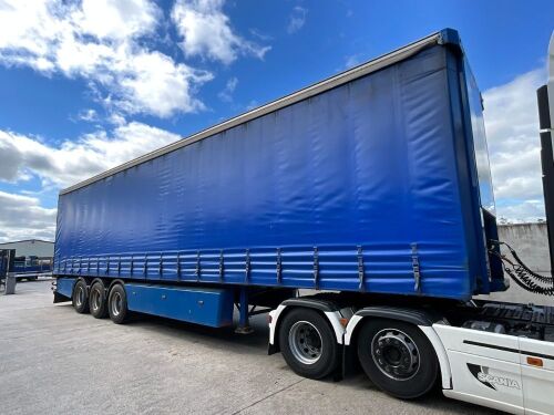 SDC 45ft TRI AXLE CURTAINSIDER TRAILER ON AIR