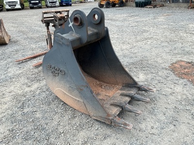 UNUSED APPROX. 3ft TOOTHED DIGGING BUCKET TO SUIT 20 TON EXCAVATOR
