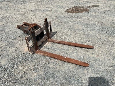 FORKS TO SUIT 6-8 TON EXCAVATOR