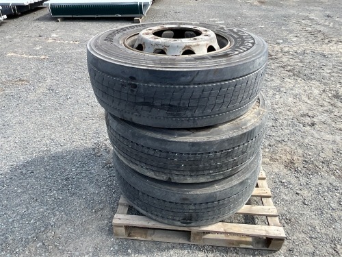3No. 10 STUD RIMS & PART WORN TYRES