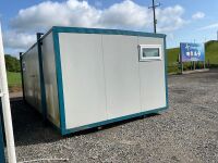 APPROX. 24ft x 12ft STEEL CLAD COMBI TOILET SHOWER BLOCK - 31