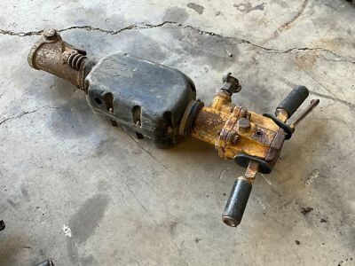 LARGE AIR OPERATED JACK HAMMER