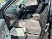 TOYOTA HILUX INVINCIBLE D-4D 3.0 DOUBLE CAB PICK UP  - 10