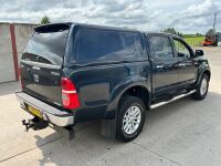 TOYOTA HILUX INVINCIBLE D-4D 3.0 DOUBLE CAB PICK UP  - 17
