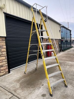 8 STEP PLATFORM LADDER PODIUM