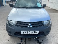 MITSUBISHI L200 2.5 4 WORK DI-D GRITTER VEHICLE  - 4