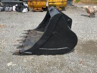 APPROX 5.4ft TOOTHED DIGGING BUCKET TO SUIT 30 TON MACHINE - 4
