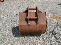 APPROX. 2.6ft SCOTT TOOTHLESS DIGGING BUCKET TO SUIT 6-8 TON MACHINE - 6
