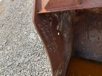 APPROX. 2.6ft SCOTT TOOTHLESS DIGGING BUCKET TO SUIT 6-8 TON MACHINE - 8