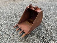 APPROX. 2.2ft TOOTHED DIGGING BUCKET TO SUIT 6-8 TON MACHINE - 3