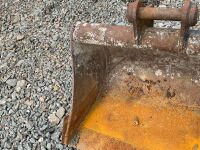 APPROX. 3ft TOOTHLESS DIGGING BUCKET TO SUIT 6-8 TON MACHINE - 8