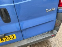RENAULT TRAFIC SL27 2.0 DCI 90PS  - 21