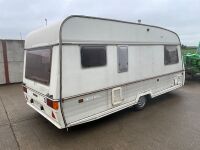 SWIFT CHALLENGER 490 SINGLE AXLE CARAVAN - 11