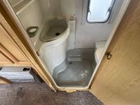 SWIFT CHALLENGER 490 SINGLE AXLE CARAVAN - 16