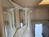 SWIFT CHALLENGER 490 SINGLE AXLE CARAVAN - 20