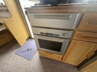 SWIFT CHALLENGER 490 SINGLE AXLE CARAVAN - 28