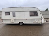SWIFT CHALLENGER 490 SINGLE AXLE CARAVAN - 30