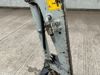 TAKEUCHI TB216 1.9 TON MINI DIGGER - 16
