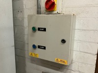 DISA AUTO M30E 3 PHASE DUST EXTRACTOR & 3No. MULTI SMART ARMS - 3