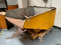 FORKLIFT TIPPING SKIP (YELLOW)