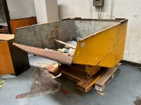 FORKLIFT TIPPING SKIP (YELLOW) - 2