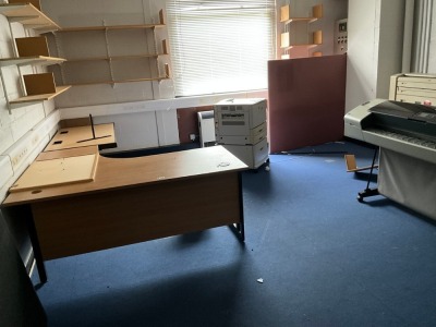 ROOM CONTENTS TO INC. 2No. DESKS, HP DESIGNJET T1100PS, PHOTOCOPIER ETC ( Room 06C62-701)