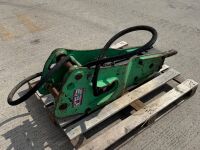 MONTABERT SILVER CLIP ROCK HAMMER TO SUIT 6-8 TON MACHINE - 6
