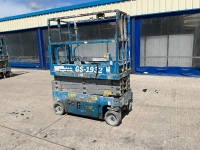 GENIE GS1932 BATTERY OPERATED SCISSOR LIFT  - 10