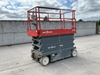 SKYJACK SJ4740 BATTERY OPERATED SCISSOR LIFT 
