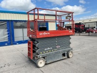 SKYJACK SJ4740 BATTERY OPERATED SCISSOR LIFT  - 9