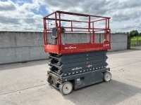 SKYJACK SJ2740 BATTERY OPERATED SCISSOR LIFT