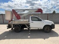 TOYOTA HILUX HL2 D-4D 2.5 PICK UP CHERRY PICKER - 2