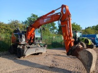 HITACHI ZX135W-7 16 TON RUBBER WHEELED EXCAVATOR - 4