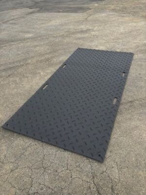 1No. UNUSED 10mm 8ft x 4ft GROUND PROTECTION MAT